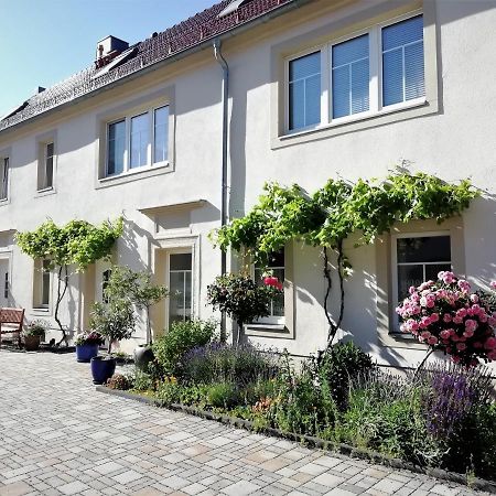 Ferienhof Graefe - 3-Seiten Hof Mit Grossem Garten, Pool & Sauna Meißen Zewnętrze zdjęcie