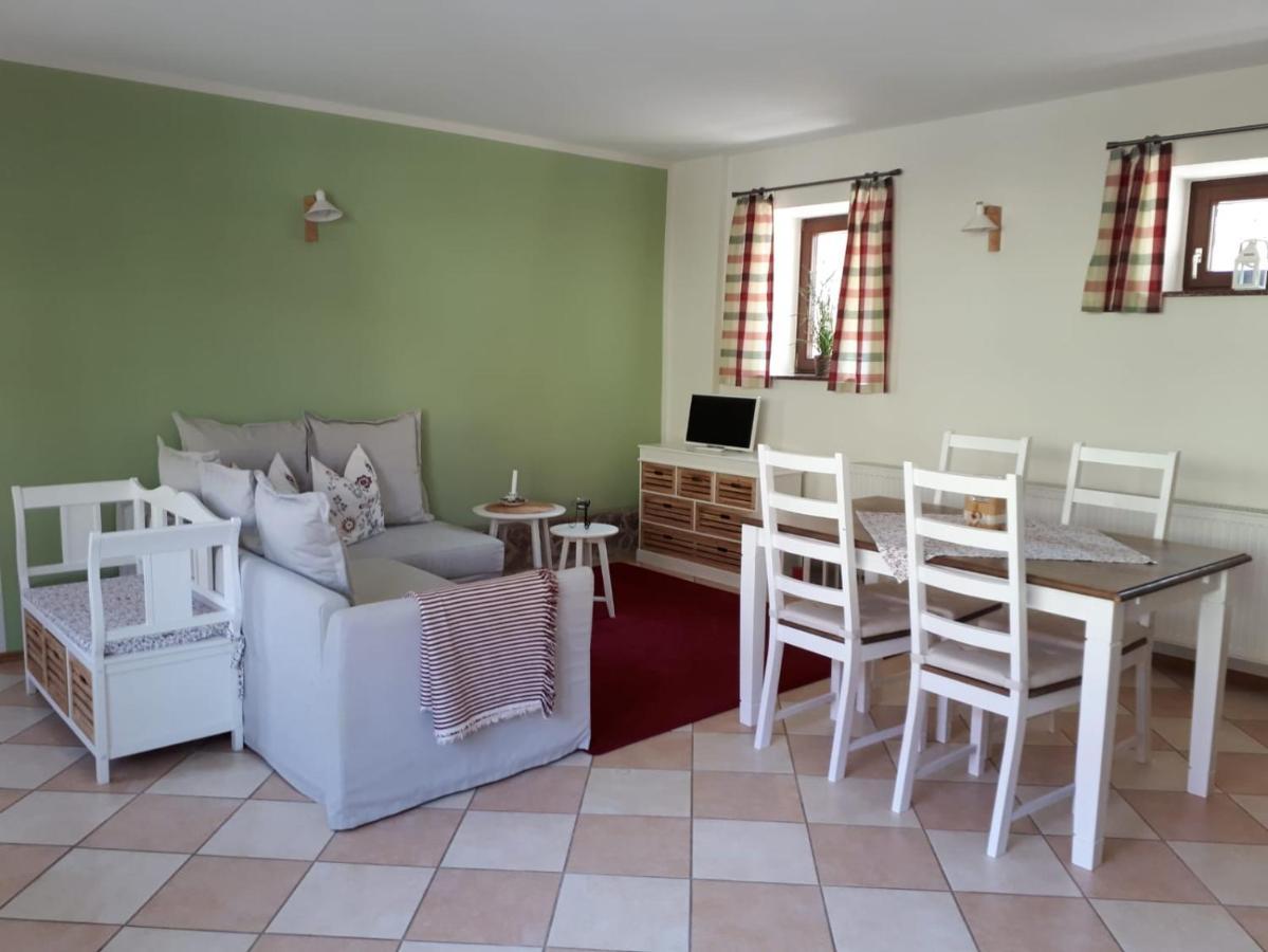 Ferienhof Graefe - 3-Seiten Hof Mit Grossem Garten, Pool & Sauna Meißen Zewnętrze zdjęcie