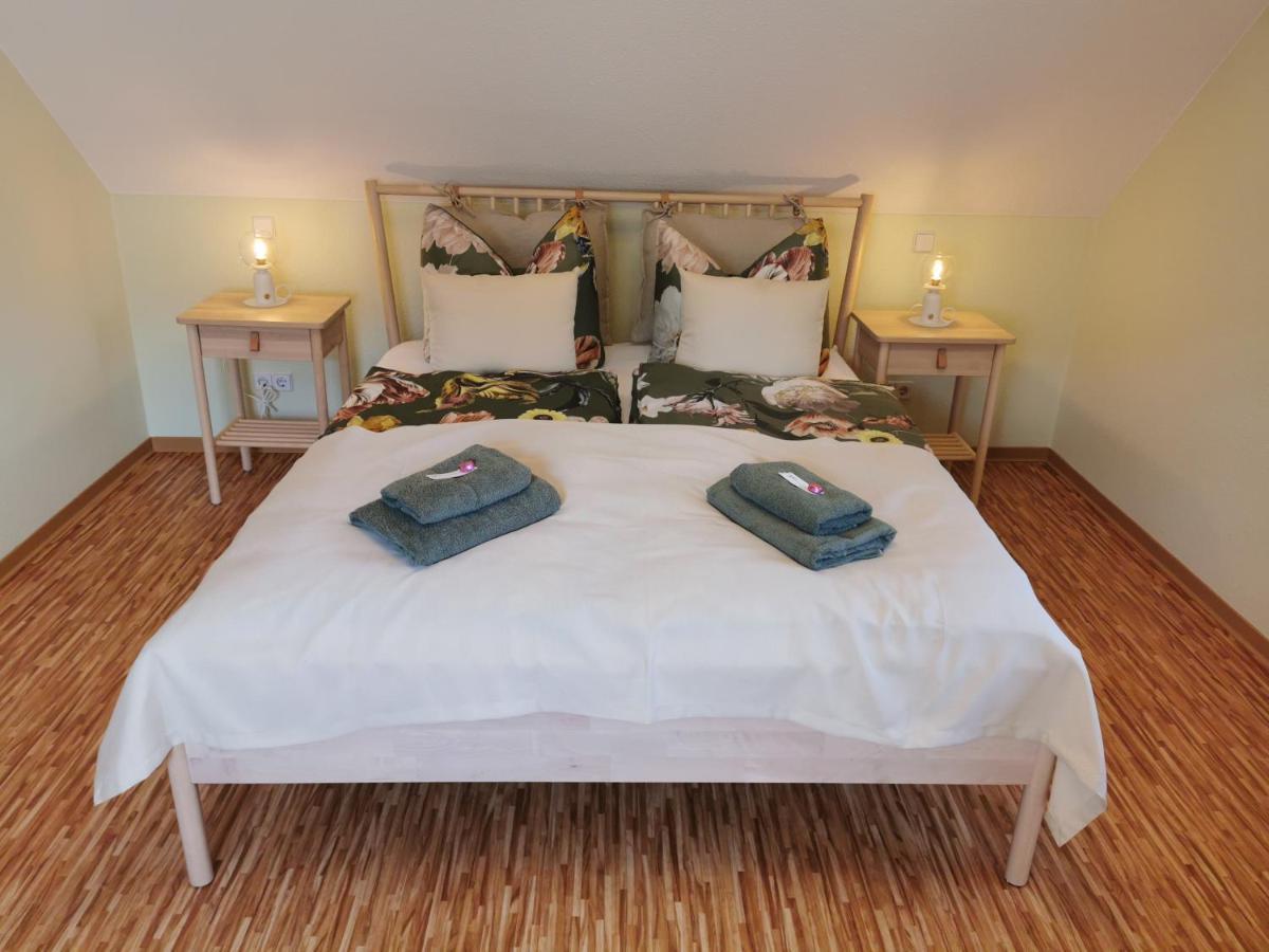 Ferienhof Graefe - 3-Seiten Hof Mit Grossem Garten, Pool & Sauna Meißen Zewnętrze zdjęcie