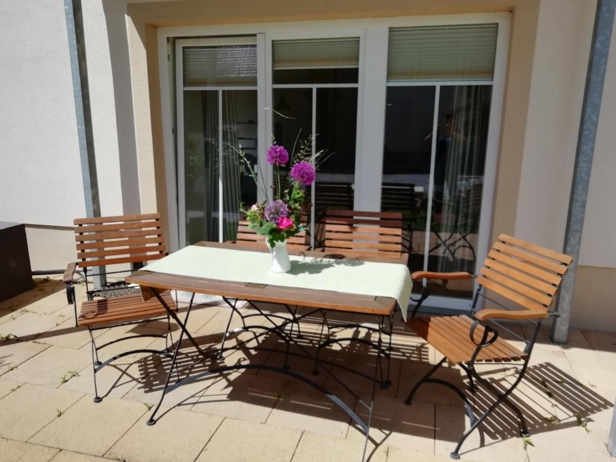 Ferienhof Graefe - 3-Seiten Hof Mit Grossem Garten, Pool & Sauna Meißen Zewnętrze zdjęcie
