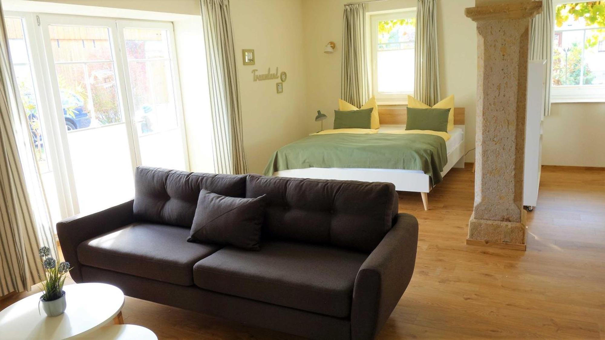 Ferienhof Graefe - 3-Seiten Hof Mit Grossem Garten, Pool & Sauna Meißen Zewnętrze zdjęcie