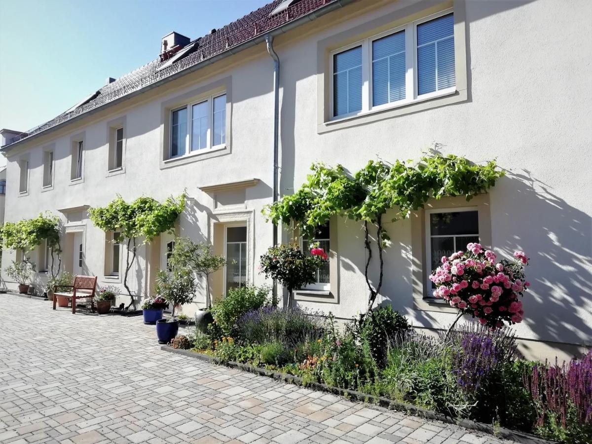 Ferienhof Graefe - 3-Seiten Hof Mit Grossem Garten, Pool & Sauna Meißen Zewnętrze zdjęcie
